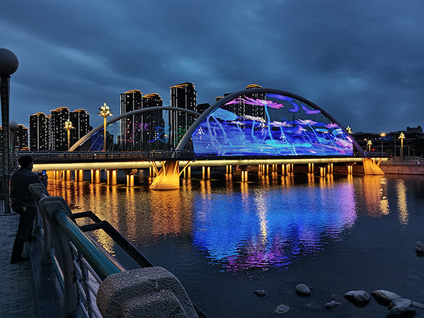 1742970194152440.jpg 班戈河道亮化.jpg