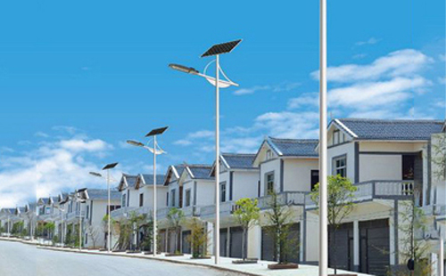 班戈太阳能路灯配置与在乡村道路照明中的应用